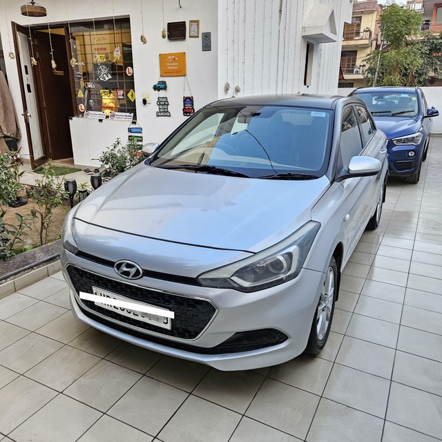 Second-hand 2015 Hyundai i20 Magna 1.2 for sale in Gurgaon-2