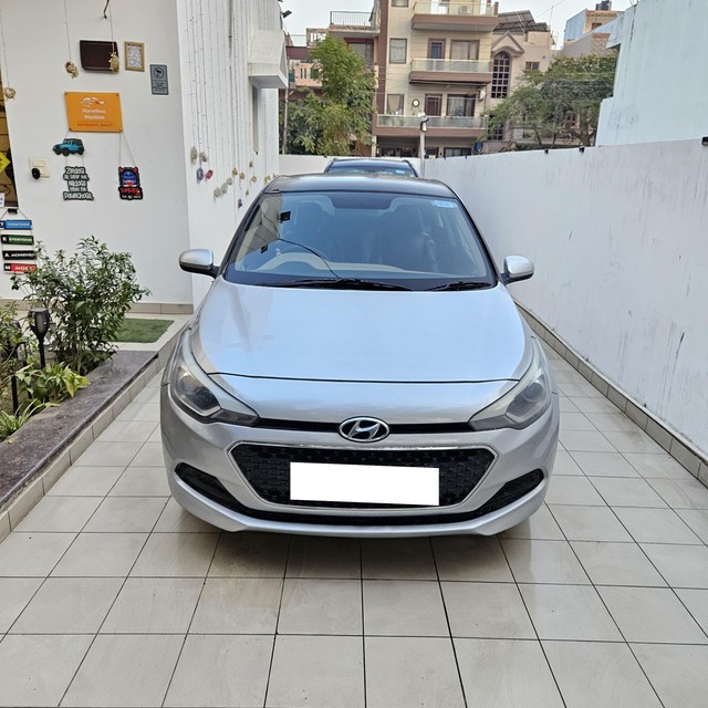 Second-hand 2015 Hyundai i20 Magna 1.2 for sale in Gurgaon-3