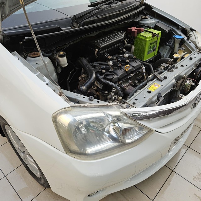 Second-hand 2011 Toyota Etios V for sale in Gurgaon-6