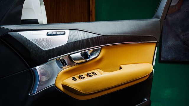 Second-hand 2023 Volvo XC90 B5 AWD Mild hybrid Ultra for sale in New Delhi-7