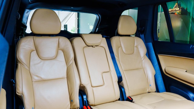 Second-hand 2023 Volvo XC90 B5 AWD Mild hybrid Ultra for sale in New Delhi-10