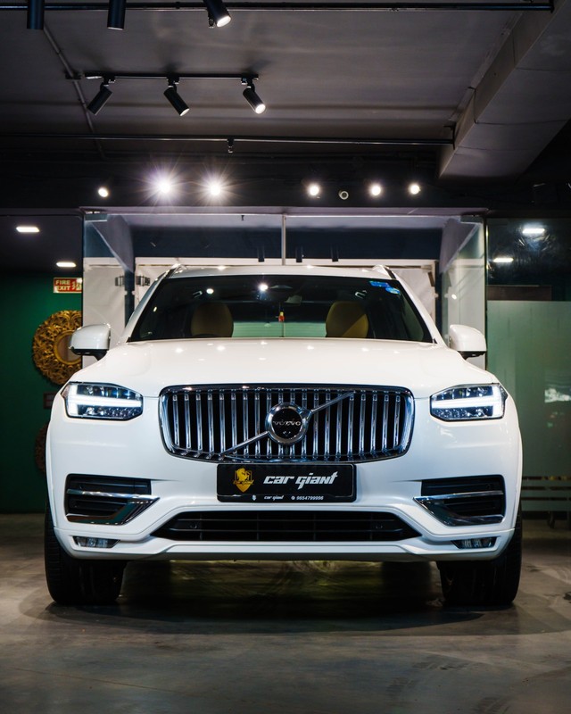 Second-hand 2023 Volvo XC90 B5 AWD Mild hybrid Ultra for sale in New Delhi-4