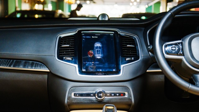 Second-hand 2023 Volvo XC90 B5 AWD Mild hybrid Ultra for sale in New Delhi-8