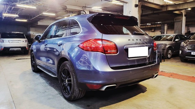 Second-hand 2013 Porsche Cayenne Diesel for sale in Mumbai-12