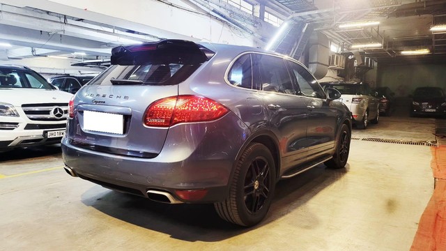Second-hand 2013 Porsche Cayenne Diesel for sale in Mumbai-13