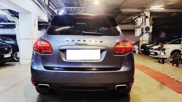 Second-hand 2013 Porsche Cayenne Diesel for sale in Mumbai-2