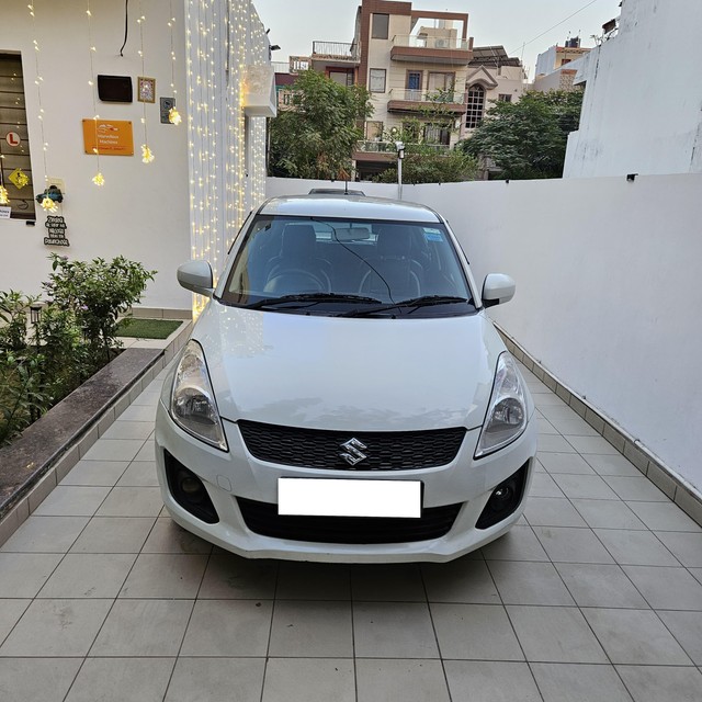 Second-hand 2015 Maruti Suzuki Swift LXI BSIV for sale in Gurgaon-2