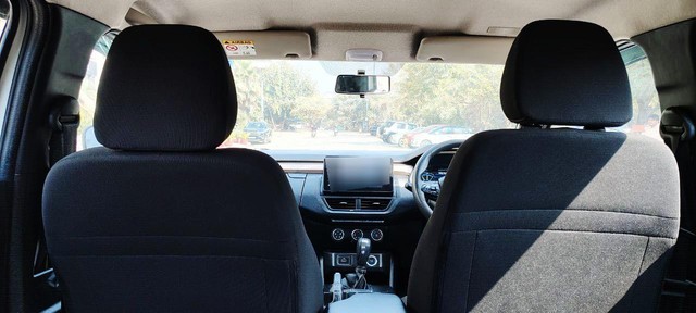 Second-hand 2022 Renault Kiger RXT for sale in New Delhi-10