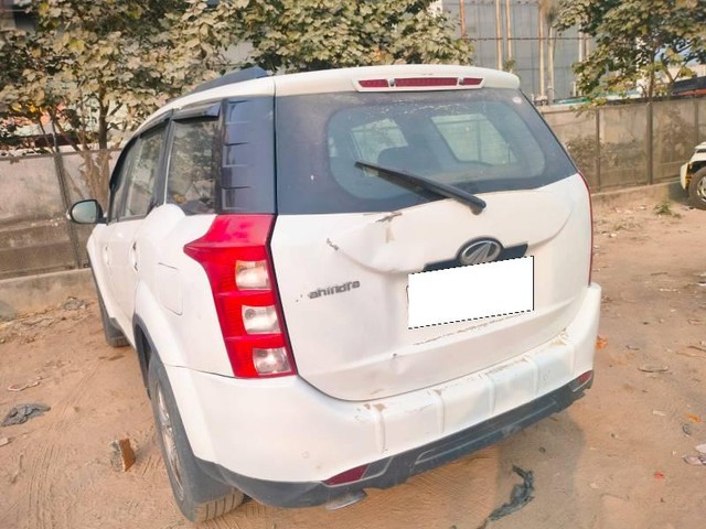 Mahindra XUV500 W8 2WD Second-hand 2015 Mahindra XUV500 W8 2WD for sale in Deoria-6