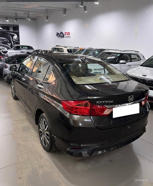 Second-hand 2017 Honda City i VTEC VX for sale in Mumbai-6