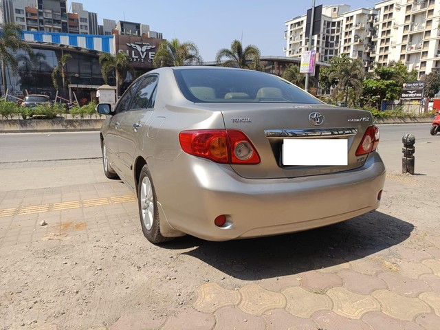 Toyota Corolla Altis G Second-hand 2010 Toyota Corolla Altis G for sale in Pune-9
