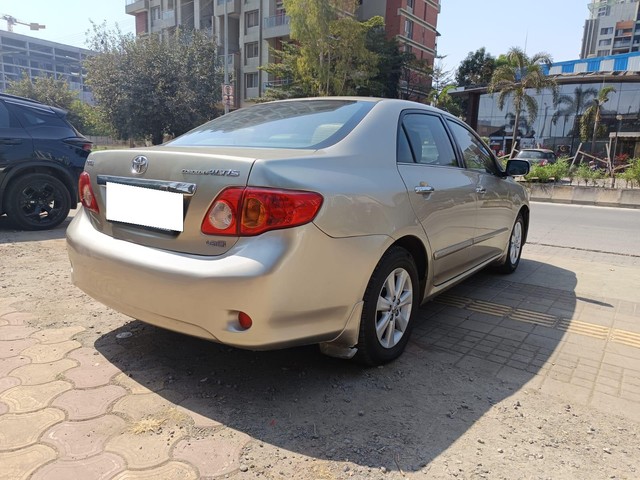 Toyota Corolla Altis G Second-hand 2010 Toyota Corolla Altis G for sale in Pune-8