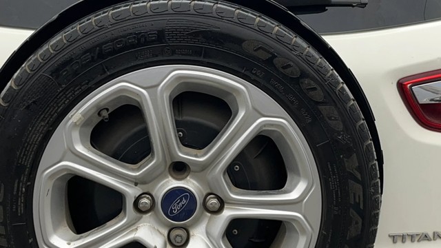 Second-hand 2020 Ford Ecosport 1.5 Petrol Titanium Plus AT BSIV for sale in Noida-31