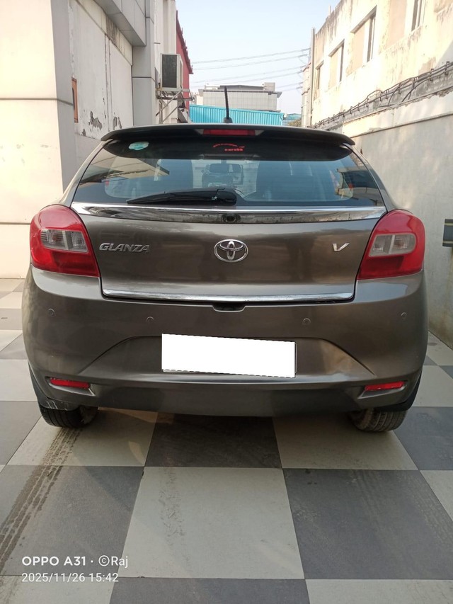 Second-hand 2020 Toyota Glanza V for sale in Noida-1