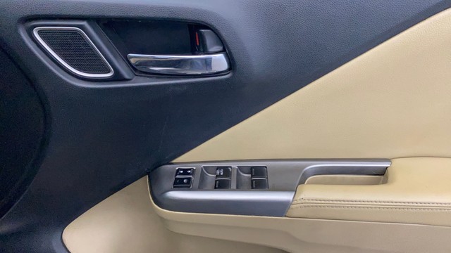 Second-hand 2018 Honda City i-VTEC CVT ZX for sale in Lucknow-11