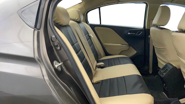 Second-hand 2018 Honda City i-VTEC CVT ZX for sale in Lucknow-4