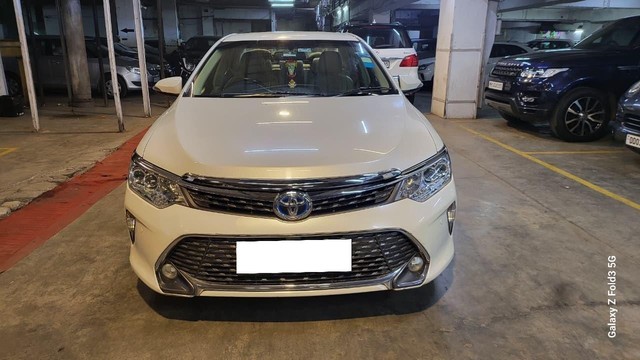 Second-hand 2016 Toyota Camry Hybrid for sale in Mumbai-10