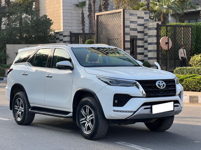 Second-hand 2021 Toyota Fortuner 2.8 2WD AT for sale in New Delhi-7