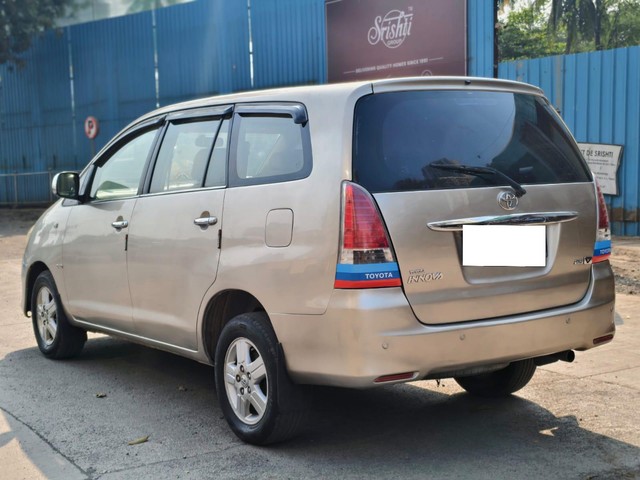 Second-hand 2007 Toyota Innova 2.5 V Diesel 8-seater for sale in Mumbai-8