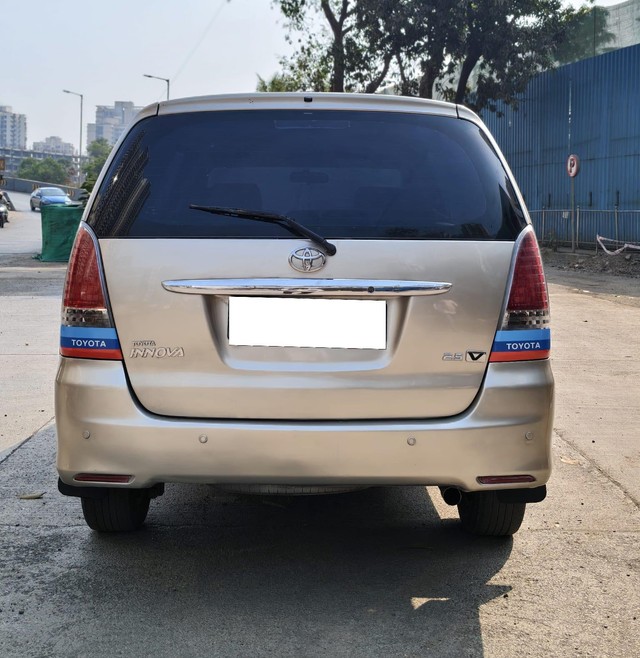 Second-hand 2007 Toyota Innova 2.5 V Diesel 8-seater for sale in Mumbai-2