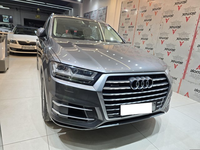 Second-hand 2018 Audi Q7 45 TDI Quattro Technology for sale in Chandigarh-4