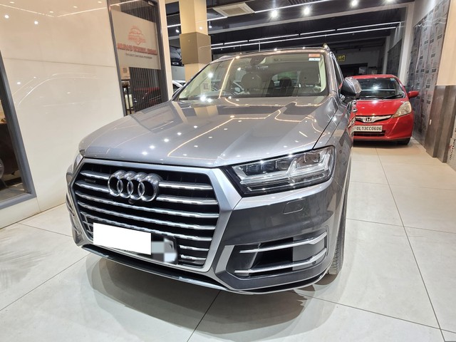 Second-hand 2018 Audi Q7 45 TDI Quattro Technology for sale in Chandigarh-3