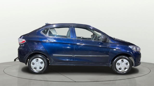 Second-hand 2019 Tata Tigor Buzz Petrol for sale in Kolkata-12