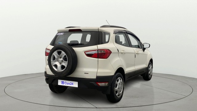 Second-hand 2017 Ford Ecosport 1.5 Diesel Trend BSIV for sale in Lucknow-2