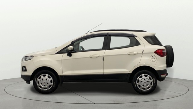 Second-hand 2017 Ford Ecosport 1.5 Diesel Trend BSIV for sale in Lucknow-5