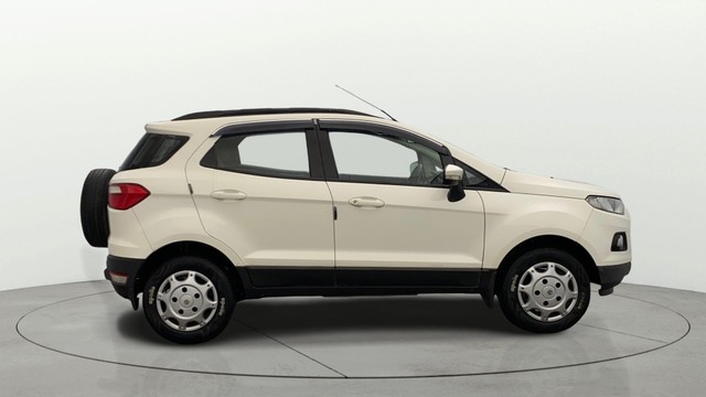 Second-hand 2017 Ford Ecosport 1.5 Diesel Trend BSIV for sale in Lucknow-1