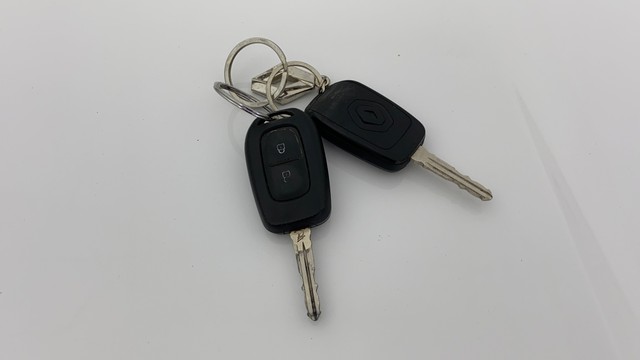 Second-hand 2023 Renault Triber RXT for sale in Ahmedabad-3