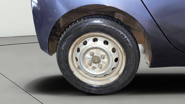 Second-hand 2017 Hyundai EON Era Plus for sale in Kolkata-27