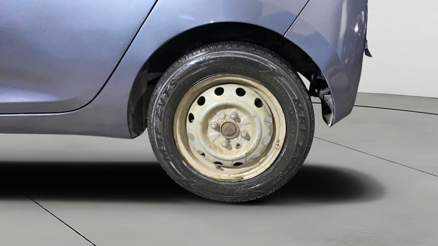 Second-hand 2017 Hyundai EON Era Plus for sale in Kolkata-28