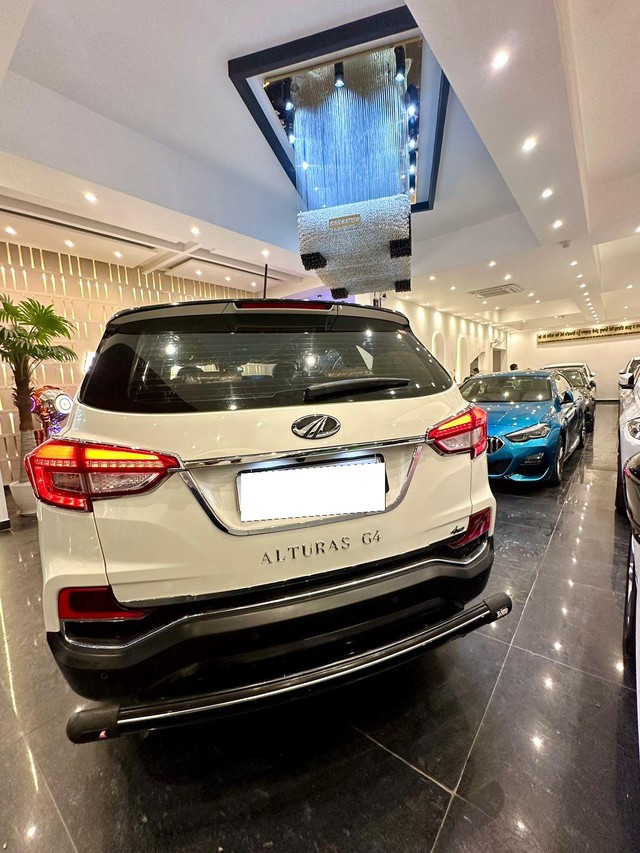 Second-hand 2019 Mahindra Alturas G4 4X4 AT BSIV for sale in New Delhi-2