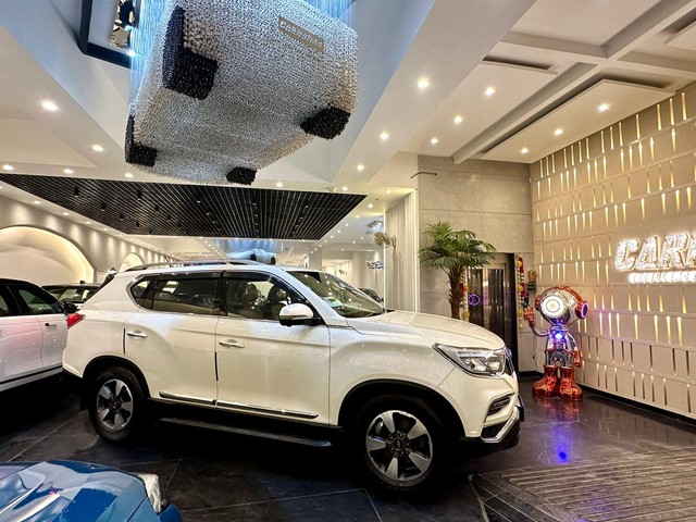 Second-hand 2019 Mahindra Alturas G4 4X4 AT BSIV for sale in New Delhi-13