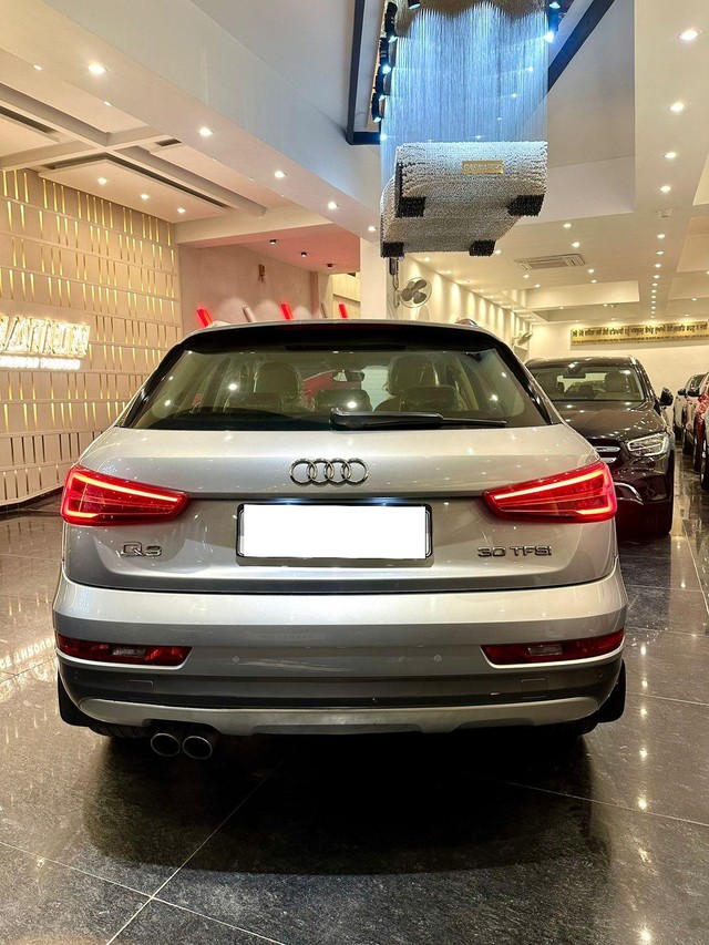 Second-hand 2017 Audi Q3 30 TFSI Premium FWD for sale in New Delhi-2