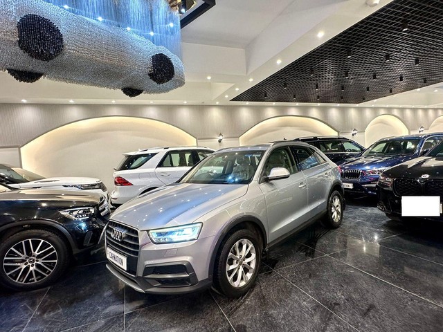 Second-hand 2017 Audi Q3 30 TFSI Premium FWD for sale in New Delhi-8