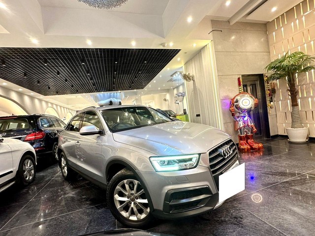 Second-hand 2017 Audi Q3 30 TFSI Premium FWD for sale in New Delhi-15