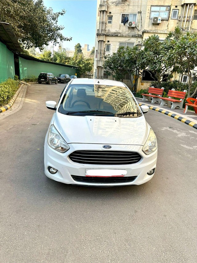 Second-hand 2017 Ford Aspire 1.5 TDCi Titanium for sale in New Delhi-2
