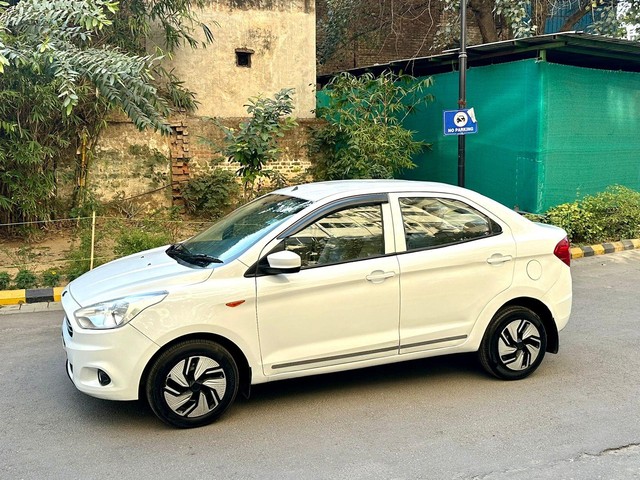 Second-hand 2017 Ford Aspire 1.5 TDCi Titanium for sale in New Delhi-13