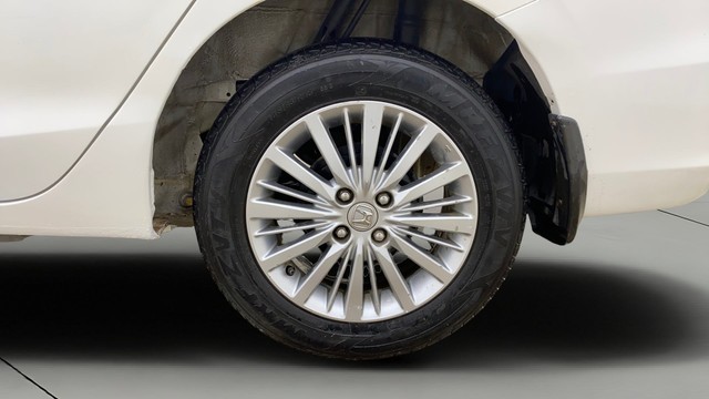 Second-hand 2021 Honda City V MT for sale in Ahmedabad-29