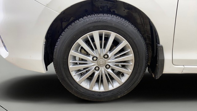 Second-hand 2021 Honda City V MT for sale in Ahmedabad-30