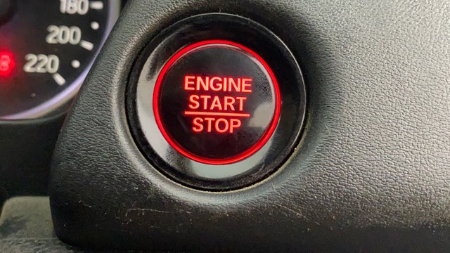 Second-hand 2021 Honda City V MT for sale in Ahmedabad-11