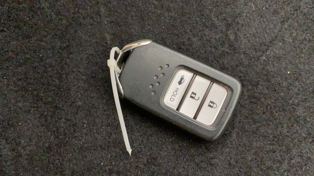 Second-hand 2021 Honda City V MT for sale in Ahmedabad-9