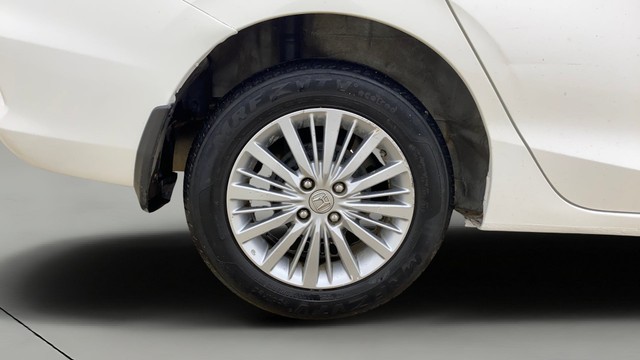 Second-hand 2021 Honda City V MT for sale in Ahmedabad-28