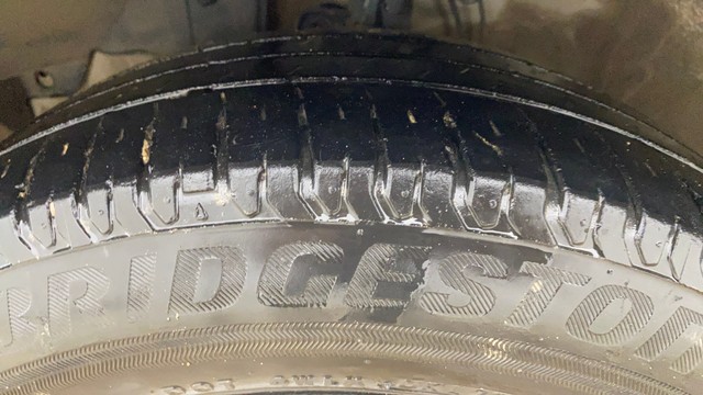 Second-hand 2021 Honda City V MT for sale in Ahmedabad-8