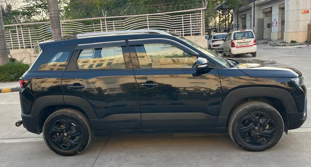 Second-hand 2024 Maruti Suzuki Brezza Zxi CNG for sale in New Delhi-5