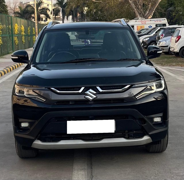 Second-hand 2024 Maruti Suzuki Brezza Zxi CNG for sale in New Delhi-11