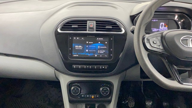Second-hand 2021 Tata Tiago XZ Plus BSVI for sale in Ahmedabad-2