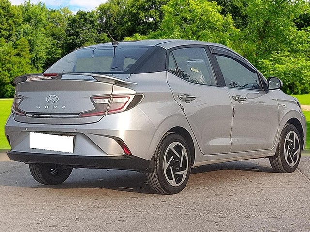 Second-hand 2023 Hyundai Aura S for sale in New Delhi-10